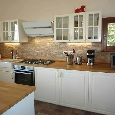 Casa Patricia Apartment *